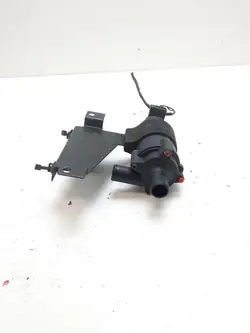 Pompa di circolazione acqua Mercedes-Benz OE A0018351364