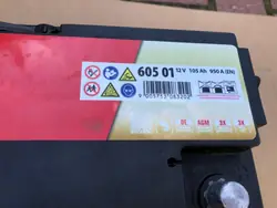 Batería Banner 60501 AGM 12V 105Ah 950A Derecha +