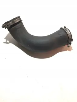 AUDI A4 B8 Intercooler Schlauch 8K0145737H