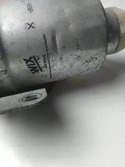 Kraftstofffiltergehäuse Mitsubishi OEM WF8468 - Gebraucht