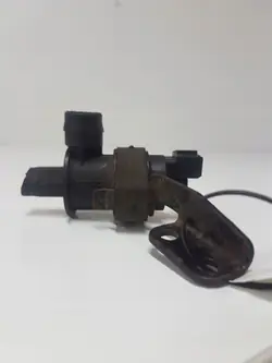 Solenoidiventtiili OEM 13110331 Opel Astra J GTC:lle