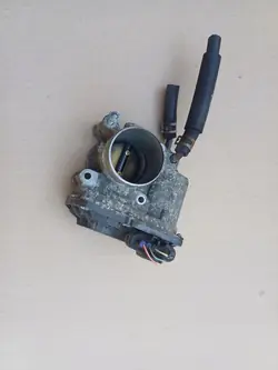 Cuerpo de aceleración 1.3B Mitsubishi Colt VI MN191145