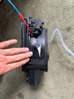 Audi A3 8Y tanklock OEM 254642 - Begagnad