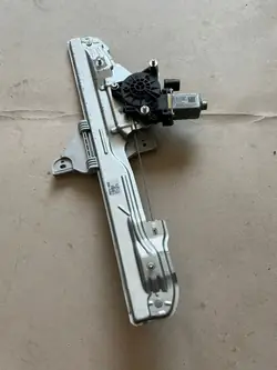Elevador de vidro dianteiro esquerdo Hyundai Kona I 17- OEM 82401-J9000