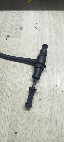 Kytkinpumppu Alkuperäinen Renault Espace IV