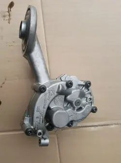 Audi Olja Pump 06E115105AD