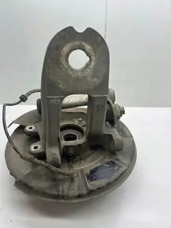 Moyeu roue arrière droit BMW OEM 33321095240 - Occasion