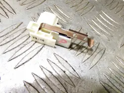 Höger fram dörrhandtagsensor OEM 5543890