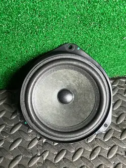 Altavoz Alfa Romeo OEM 505473920 - Usado