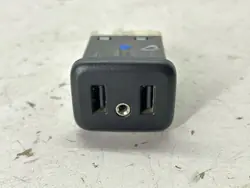 Buick Encore I 2021 USB-liitin OEM 13519224