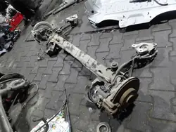 Poutre suspension arrière OEM 98 432 052 80 pour Peugeot