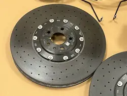 Étriers et disques OEM 4K0615301AD pour Audi RS7/RS6 C8