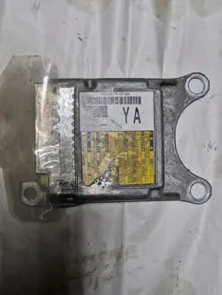 Toyota Prius III turvatunnistimen