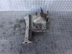Ford Fiesta MK7 vasen etupään paneeli OEM MK7