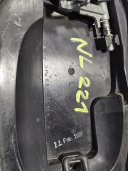 Base de manija de puerta BMW OEM 7191615 Izquierda Delantera