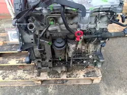 Begagnad Volvo D5 Dieselmotor OEM Wrakowisko-27572-