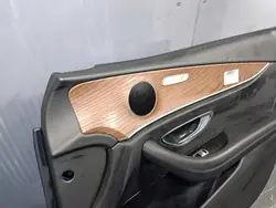 Mercedes-Benz W213 Höger Framdörrsklädsel OEM