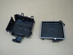 Sulakekotilon kansi OEM 284B14059R Kangoo II Citanille