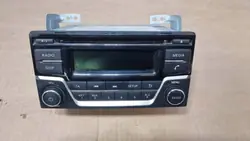 Radio Nissan OEM 28185BV80A - Estado usado
