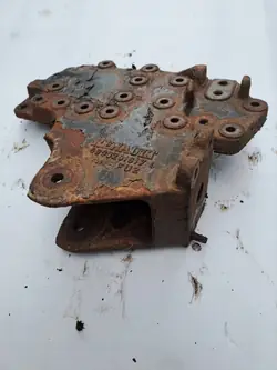 OEM 5600201617 Oikea Jousituskiinnike Renault Midlum
