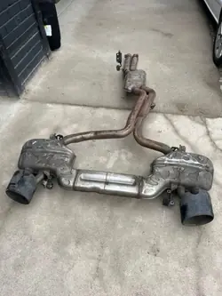 Audi RS6 Actieve Uitlaat OEM 4K0253411M