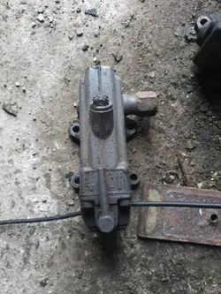 Bomba elevação cabina Mercedes-Benz OE 0015530001