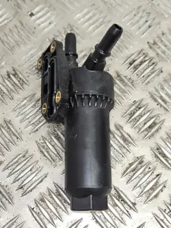 Öljysuodattimen kiinnike Ford Focus ST 2008 OEM 7M5R6C631