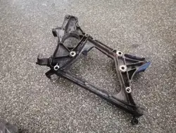Mercedes-Benz achterste reductiebevestiging OEM A6512011109