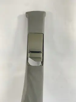 OEM 2016921889 Oikea B-pilarin kansi Mercedes W201