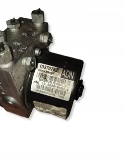 Pompe ABS OEM 10096045343 pour Opel Astra J 1.4T
