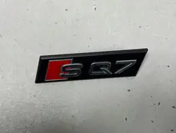 AUDI Q7 4M SQ7 Tunnus Säleikkö 4M0853748B2ZZ