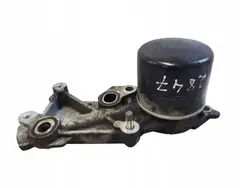 Mazda Öljysuodattimen kiinnike OEM R2AA14311 - Käytetty