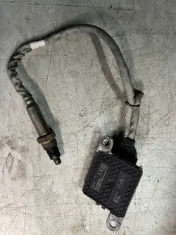 Sensor NOx OEM 9821121180 para Peugeot Citroen Opel