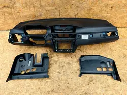 BMW 3 E90-E93 dashboard OEM - Compleet zwart NAVI