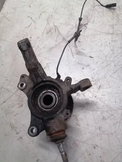 Vorderer rechter Achsschenkel OEM XRA3945 Renault Master