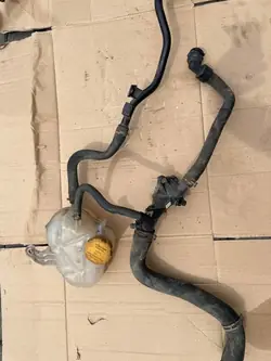 TOPRAN Ausgleichsbehälter Opel, General Motors OEM 55702164