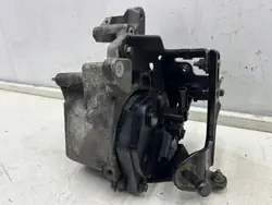 Bränslefilterhus OEM AV6Q-9155-AA för Ford 1.6 TDCi