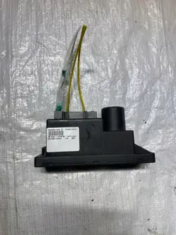 Mercedes W210 centrale vergrendelpomp OEM 2108001448