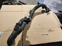 Ford Intercooler-putki OEM LX61-9P437-DA - Käytetty