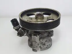 Citroen C4 Xsara Picasso Ohjaustehostinpumppu 9647790780