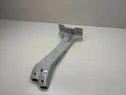 AUDI A3 8Y Support de garde-boue avant gauche 8Y0821131