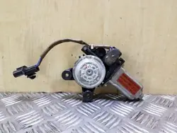 Fönsterhissmotor vänster framdörr OEM 037153010