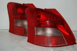 TOYOTA YARIS 2 P9 LIFT 2009-2011 LUZ TRASERA DERECHA 81561-0D110