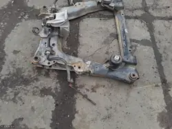 Nissan AM-470624 hulpframe - Gebruikte staat