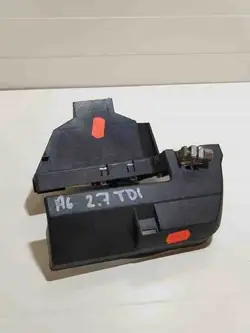 Akku sulake AUDI A6 AVANT 2.7L diesel 2008 OEM 8P0937548