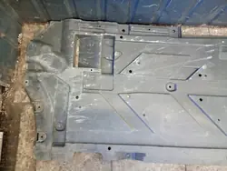 A1776808803 Höger Underkarosskydd Mercedes A-Klass W117