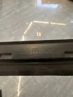 Bentley Bentayga vänster sidorutstätning OEM 36A854327A