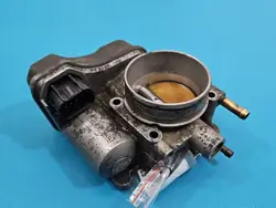 Corps de papillon OEM 09128518 pour Opel Vectra C 1.8