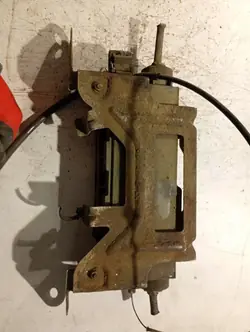 Renault 8200316575 Elektrisk handbroms - Begagnad OEM