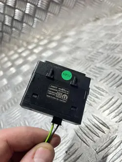 USB-pistorasia OEM 98538614ZD Opel Frontera C:lle